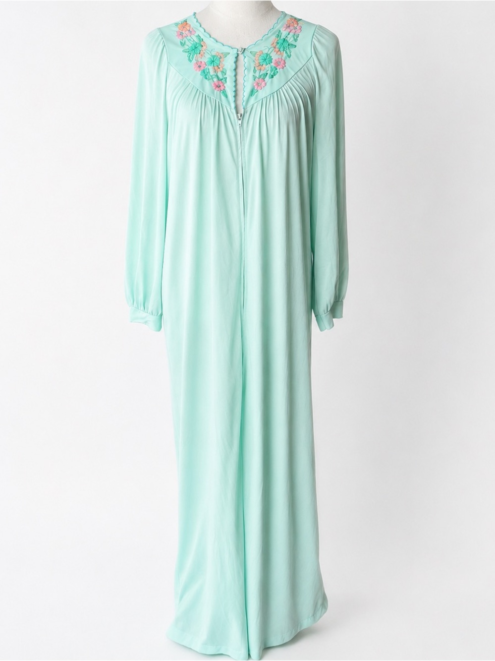Vintage Gossard Artemis Mint Nylon Embroidered Robe Nightgown M